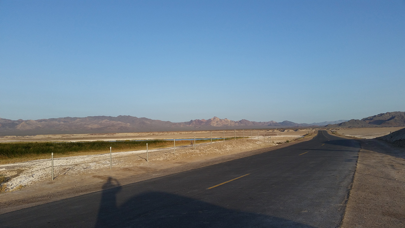 Empty-Winding-Road,-Secret-Desert-Hot-Springs,-Tecopa