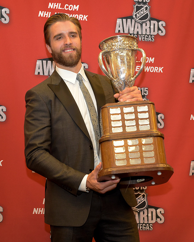 Aaron-Ekblad-of-the-Florida-Panthers,-2015-NHL-Awards,-MGM-Las-Vegas
