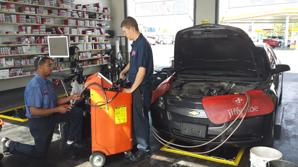 Staff Working, Jiffy Lube, Summerlin Las Vegas