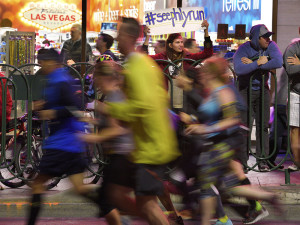 Rock 'n' Roll Marathon supporters, Las Vegas Strip